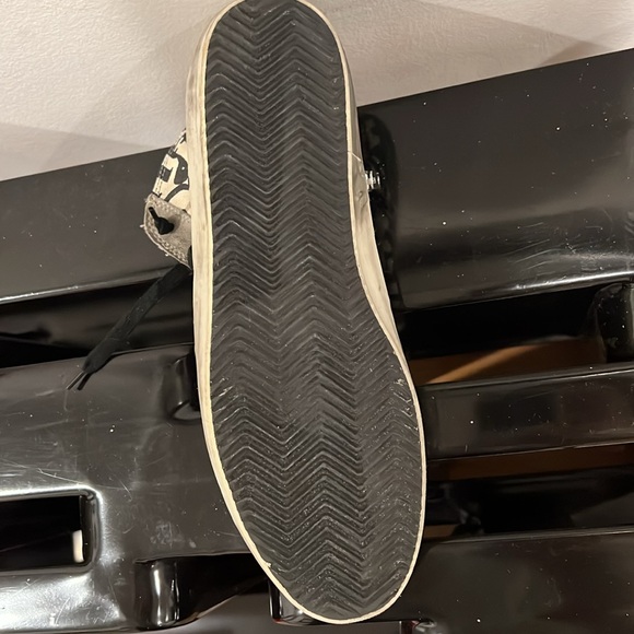 GGDB, never worn, size 4 - Picture 4 of 9